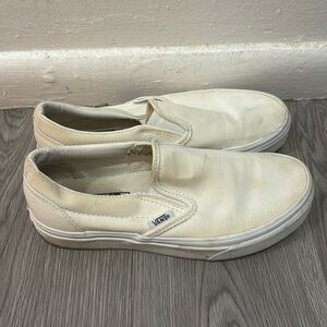 White slip on Vans